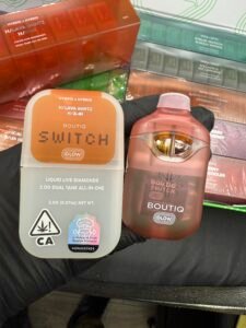 Boutiq Switch Glow Disposable 2G